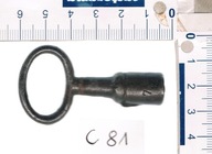 KLUCZ KWADRAT - 7,5 mm - stary używany