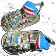 OSHKOSH BUTY BUCIKI SANDAŁKI ZŁOTE NOWE 3-6 M-CY