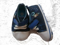 CUDNE BUTY BUCIKI TRAMPKI J NOWE 18