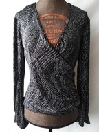 Bluzka czarna, cekinowa, kopertowa - M