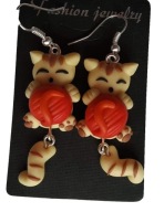 KOLCZYKI Z MODELINY BRĄZOWE KOTY KŁEBEK WEŁNY