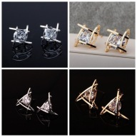 Kolczyki, złote srebrne, trójkąt kwadrat, cyrkonie