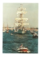 Pocztówka - Parada żaglowców / fregata i holowniki