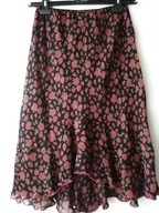 Spódnica z falbaną, czarna w różyczki - 38/40