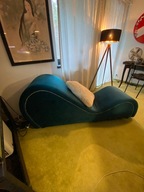 Fotel tantryczny w pięknym kolorze butelkowym