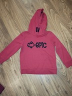 Czerwona bluza z kapturem 116/122cm