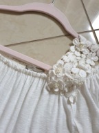 BLUZECZKA Z HAFTEM I KORALIKAMI S