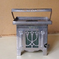 Podgrzewacz do herbaty.