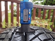 Falken Eurowinter HS02PRO 225/50R17 JAK NOWA 1x8,3mm