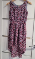 Letnia sukienka w kwiaty typu high-low