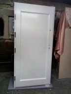 DRZWI ZEWNETRZNE DREWNIANE Dz46