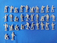 żołnierzyki PRL 1:72 żołnierze 32 sztuk zestaw