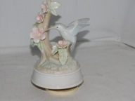 STARA PORCELANOWA POZYTYWKA Z PTAKIEM