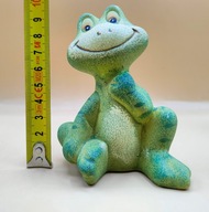 ŻABA szczęśliwa widać że coś jej się udało ;) żabka żabcia kolekcjonerska