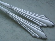 # Piękne posrebrzane masywne łyżki sałatkowe #