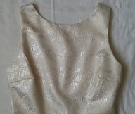 Rewelacyjna sukienka o kroju bombki