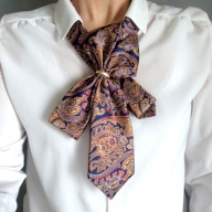 Krawat ozdobny damski