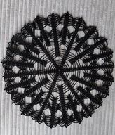 serwetka o średnicy 32 cm, kol. czarny