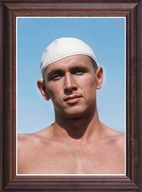 Obraz Jerzy Iwanow-Szajnowicz portret w drewnianej ramie ze szkłem