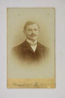 FOTOGRAFIA CDV KARTONIK MĘŻCZYZNA PLESZEW ATELIER REGINA
