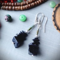 Srebro 925 kolczyk granatowy noc kairu zielony hematyt BlackberriesArts