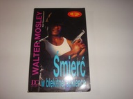 Śmierć w błękitnej sukience Walter Mosley