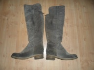 Wysokie skórkowe muszkieterki nubuk 39