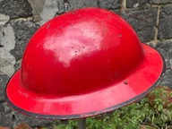 Hełm wojskowy brytyjski MK II 1939 w malowaniu straż pożarna