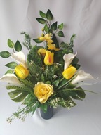 Bukiet cmentarz wiosna kalie tulipany żółty