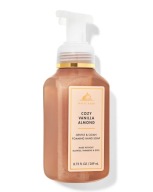 Bath & Body Works Mydło do rąk w piance COZY VANILLA & ALMOND 259 ml