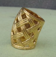 METALOWA W KOLORZE ZŁOTYM NA PALEC LATA 70-TE