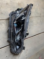 TOYOTA COROLLA E21 SEDAN LAMPA PRZÓD PRZEDNIA PRAWA 81110-02T31-00