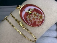 Naszyjnik handmade z suszonymi kwiatkami w żywicy