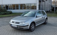Volkswagen Golf 1,6 1.6 Benzyna 110KM