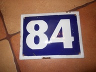 STARA EMALIOWANA TABLICZKA Z NR DOMU 84