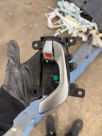 PRZEDNIA PRAWA KLAMKA WEWNĘTRZNA HYUNDAI KONA LIFT 82623-J9000 OE