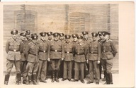 WEHRMACHT TRZECIA RZESZA -zdjęcie grupowe ŻOŁNIERZE -format pocztówkowy