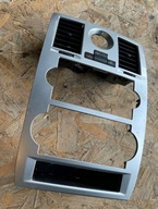 RAMKA RADIA PANELU CHRYSLER 300C 300 ZEGAREK KOMBI