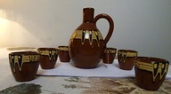 Bułgarska ceramika Karafka z sześcioma kieliszeczkami do rakii