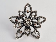 ELEGANCKA BROSZKA MARKAZYTY