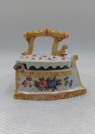 Żelazko z porcelany szkatuła/puzderko Sygnowane włoskie piękne kolekcjoners