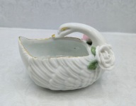 śliczny porcelanowy pojemniczek łabędź ŁABĄDEK