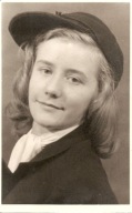 KOBIETA -PORTRET -zdjęcie -większy format -lata 70-te