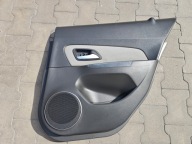 CHEVROLET CRUZE 08-13 BOCZEK TAPICERKA DRZWI PRAWY TYŁ 96950774