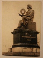 WARSZAWA. Pomnik Mikołaja Kopernika ( wykonany w r. 1830 przez B. Thorval )