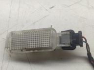 Lampka oświetlenie bagażnika Audi A4 B5 4B0947415