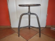 STARY METALOWY REGULOWANY TABORET MEDYCZNY