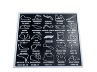 Kalendarz F1 na sezon 2026 ze stojakiem