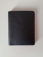 Śliczny portfelik etui skórzany czarny bardzo pakowny