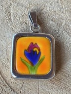 Srebrna zawieszka z krokusem